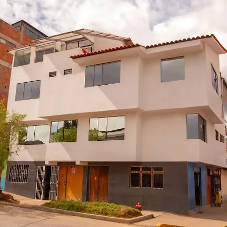Hermoza House