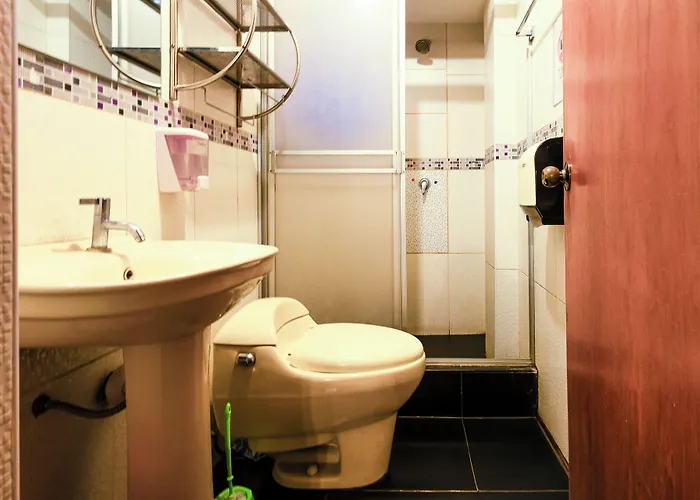 Hermoza House Bed & Breakfast 2*